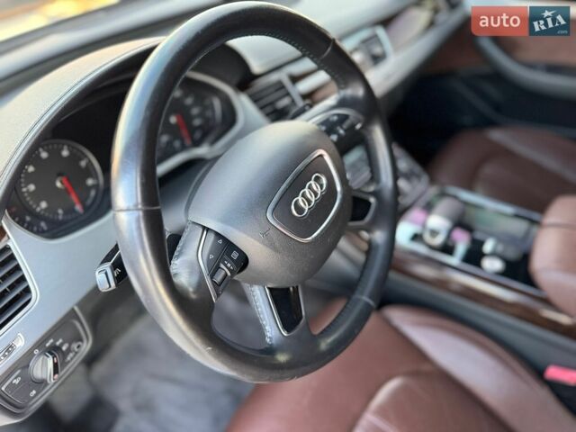 Чорний Ауді A8, об'ємом двигуна 3 л та пробігом 213 тис. км за 13999 $, фото 21 на Automoto.ua