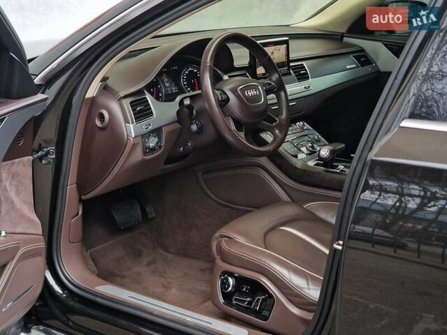 Черный Ауди А8, объемом двигателя 4 л и пробегом 156 тыс. км за 23490 $, фото 43 на Automoto.ua