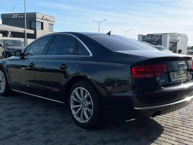 Чорний Ауді A8, об'ємом двигуна 3 л та пробігом 375 тис. км за 22790 $, фото 4 на Automoto.ua