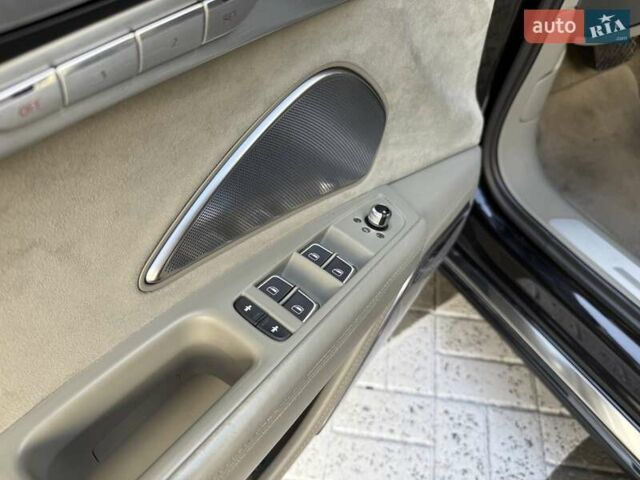 Черный Ауди А8, объемом двигателя 3.99 л и пробегом 284 тыс. км за 23490 $, фото 12 на Automoto.ua