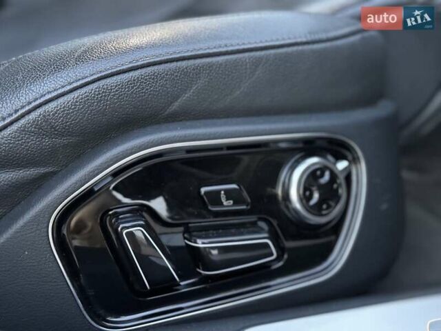 Черный Ауди А8, объемом двигателя 3 л и пробегом 261 тыс. км за 19750 $, фото 9 на Automoto.ua