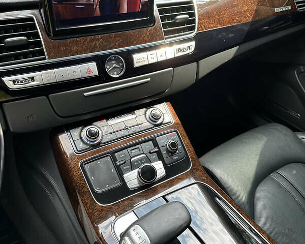 Чорний Ауді A8, об'ємом двигуна 2.97 л та пробігом 147 тис. км за 26500 $, фото 16 на Automoto.ua