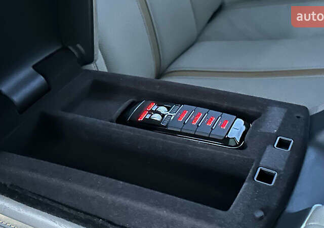 Черный Ауди А8, объемом двигателя 3.99 л и пробегом 181 тыс. км за 22000 $, фото 22 на Automoto.ua