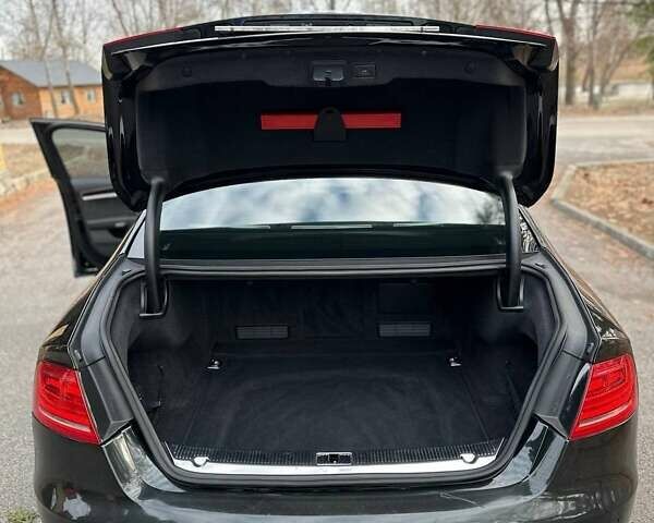 Чорний Ауді A8, об'ємом двигуна 3 л та пробігом 181 тис. км за 16900 $, фото 5 на Automoto.ua