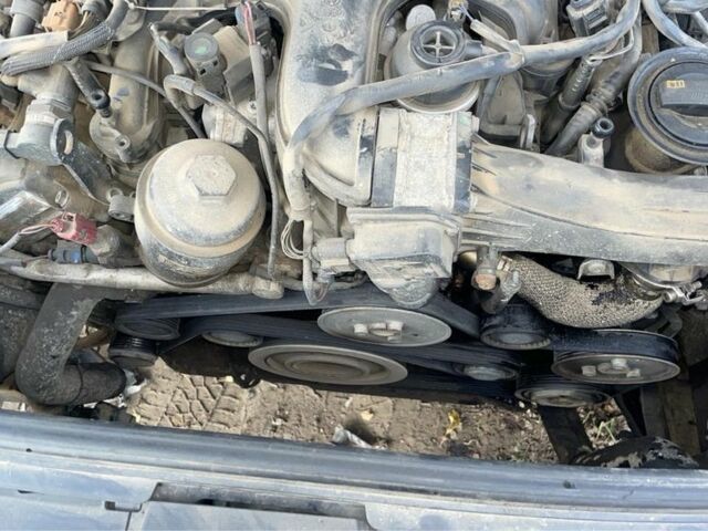 Чорний Ауді A8, об'ємом двигуна 3 л та пробігом 150 тис. км за 4653 $, фото 5 на Automoto.ua