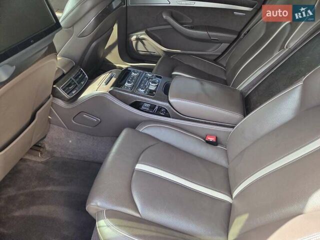 Черный Ауди А8, объемом двигателя 3.99 л и пробегом 155 тыс. км за 25500 $, фото 27 на Automoto.ua