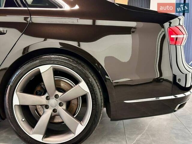 Черный Ауди А8, объемом двигателя 2.97 л и пробегом 323 тыс. км за 23900 $, фото 6 на Automoto.ua