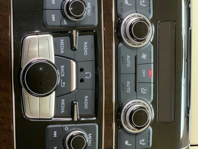 Чорний Ауді A8, об'ємом двигуна 6.3 л та пробігом 170 тис. км за 14800 $, фото 5 на Automoto.ua