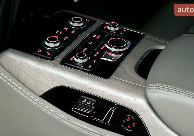 Черный Ауди А8, объемом двигателя 3.99 л и пробегом 181 тыс. км за 22000 $, фото 27 на Automoto.ua