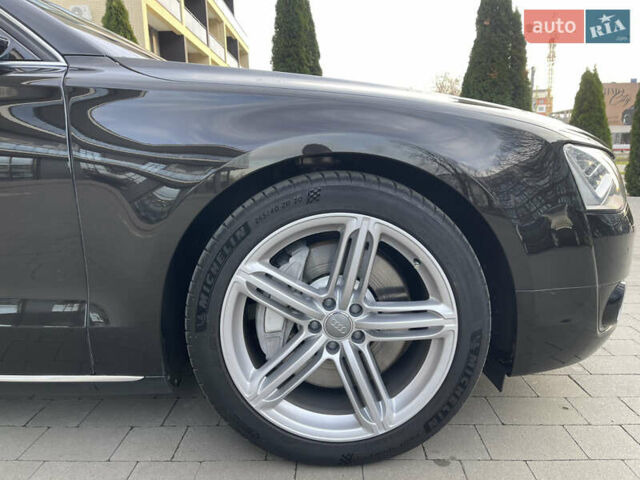 Чорний Ауді A8, об'ємом двигуна 3.99 л та пробігом 56 тис. км за 40000 $, фото 20 на Automoto.ua