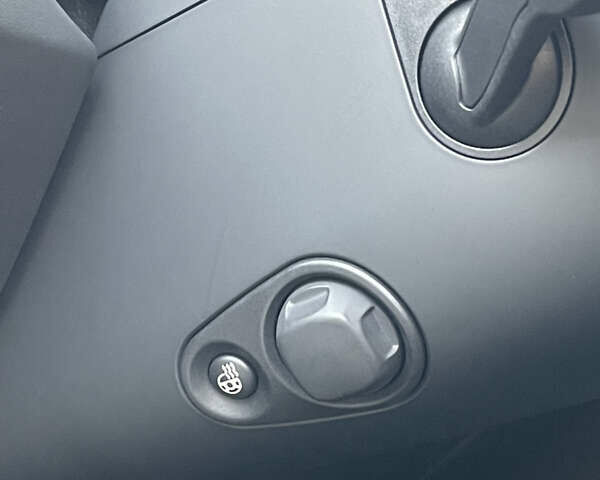 Чорний Ауді A8, об'ємом двигуна 3.99 л та пробігом 56 тис. км за 40000 $, фото 54 на Automoto.ua