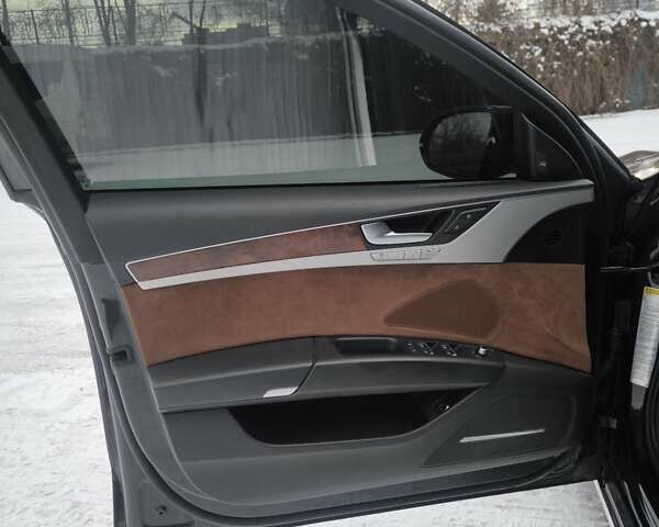 Черный Ауди А8, объемом двигателя 3 л и пробегом 230 тыс. км за 10650 $, фото 39 на Automoto.ua