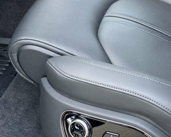 Чорний Ауді A8, об'ємом двигуна 3.99 л та пробігом 56 тис. км за 40000 $, фото 45 на Automoto.ua