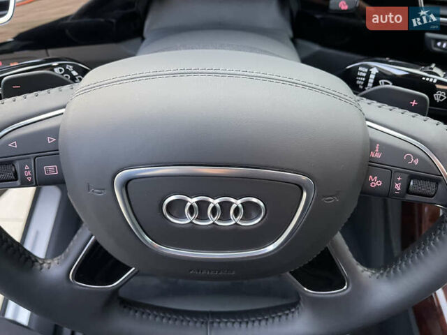 Чорний Ауді A8, об'ємом двигуна 3.99 л та пробігом 56 тис. км за 40000 $, фото 176 на Automoto.ua