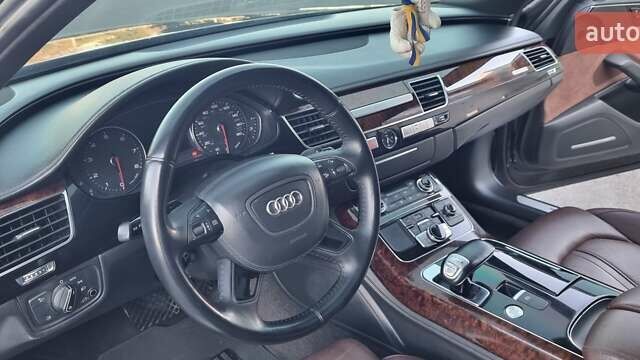 Чорний Ауді A8, об'ємом двигуна 3 л та пробігом 245 тис. км за 23000 $, фото 60 на Automoto.ua