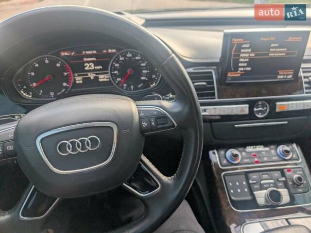 Черный Ауди А8, объемом двигателя 3 л и пробегом 120 тыс. км за 20900 $, фото 2 на Automoto.ua