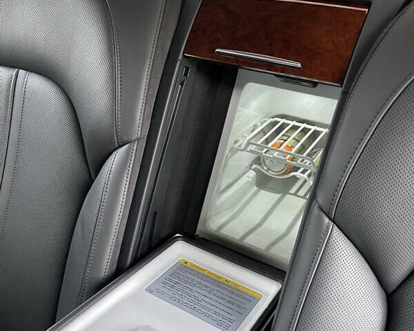 Чорний Ауді A8, об'ємом двигуна 3.99 л та пробігом 56 тис. км за 40000 $, фото 69 на Automoto.ua