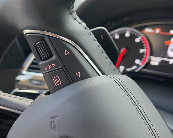 Чорний Ауді A8, об'ємом двигуна 3.99 л та пробігом 56 тис. км за 40000 $, фото 175 на Automoto.ua