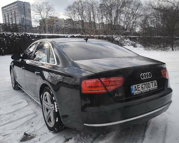 Черный Ауди А8, объемом двигателя 3 л и пробегом 230 тыс. км за 10650 $, фото 6 на Automoto.ua