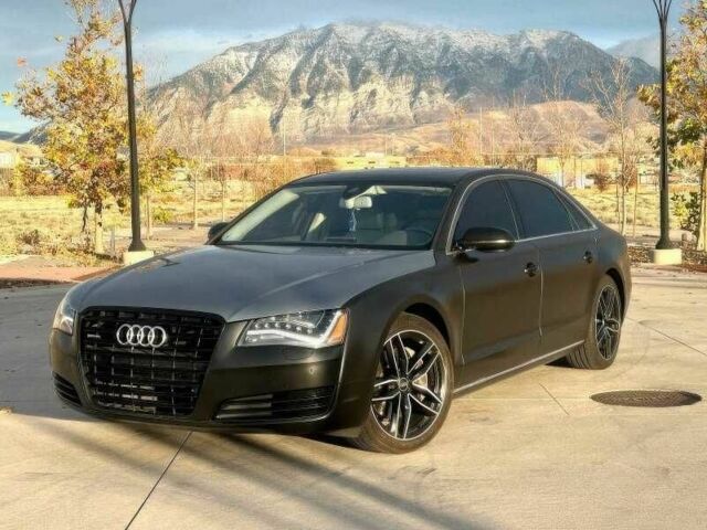 Черный Ауди А8, объемом двигателя 3 л и пробегом 135 тыс. км за 8900 $, фото 2 на Automoto.ua