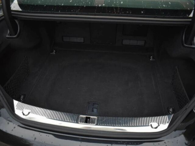 Черный Ауди А8, объемом двигателя 4 л и пробегом 87 тыс. км за 6500 $, фото 22 на Automoto.ua