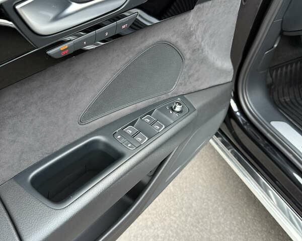 Черный Ауди А8, объемом двигателя 2.97 л и пробегом 86 тыс. км за 31000 $, фото 18 на Automoto.ua