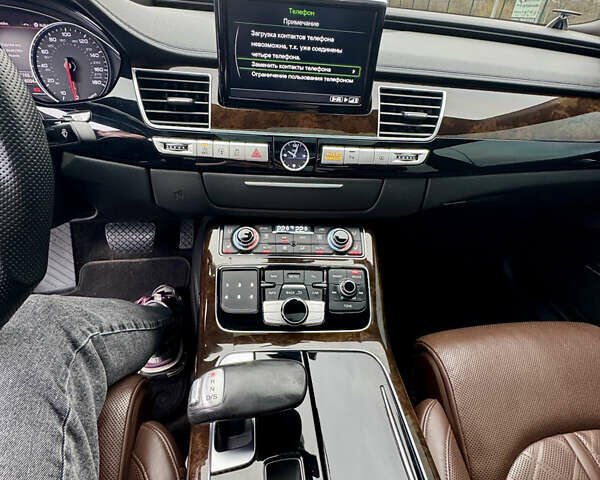 Чорний Ауді A8, об'ємом двигуна 3.99 л та пробігом 256 тис. км за 22999 $, фото 12 на Automoto.ua