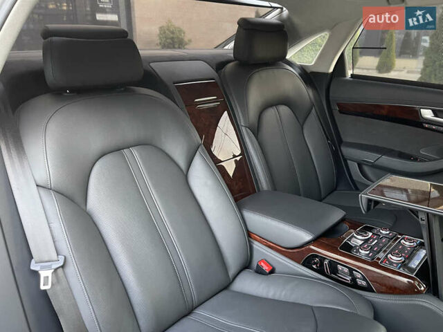Чорний Ауді A8, об'ємом двигуна 3.99 л та пробігом 56 тис. км за 40000 $, фото 95 на Automoto.ua