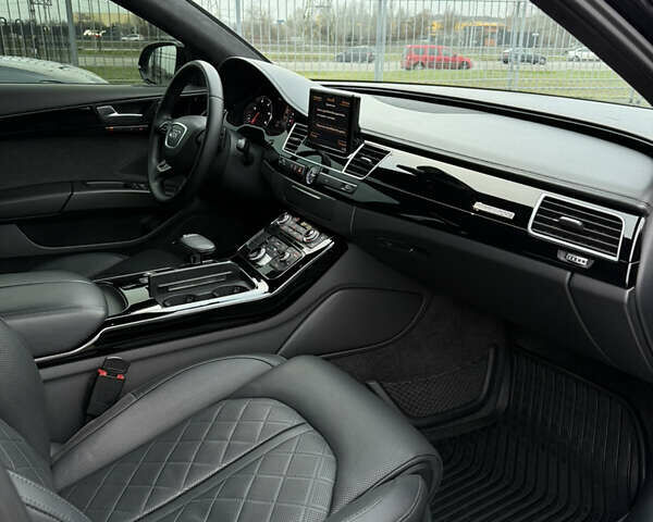 Черный Ауди А8, объемом двигателя 2.97 л и пробегом 86 тыс. км за 31000 $, фото 29 на Automoto.ua