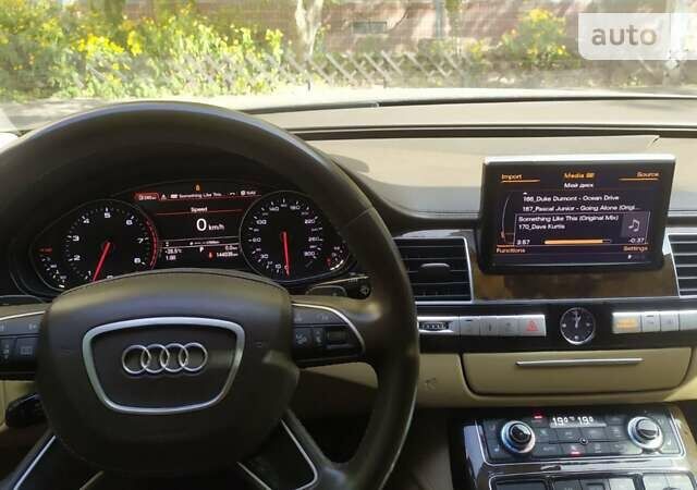 Черный Ауди А8, объемом двигателя 3 л и пробегом 143 тыс. км за 19900 $, фото 3 на Automoto.ua