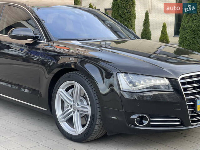 Чорний Ауді A8, об'ємом двигуна 3.99 л та пробігом 56 тис. км за 40000 $, фото 13 на Automoto.ua