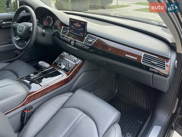 Чорний Ауді A8, об'ємом двигуна 3.99 л та пробігом 56 тис. км за 40000 $, фото 136 на Automoto.ua
