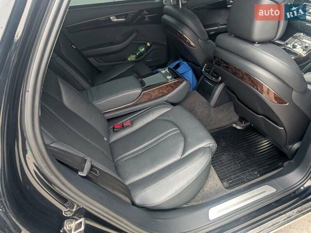 Чорний Ауді A8, об'ємом двигуна 3 л та пробігом 122 тис. км за 20300 $, фото 21 на Automoto.ua