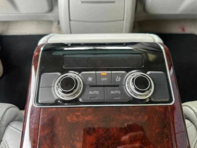 Черный Ауди А8, объемом двигателя 3 л и пробегом 135 тыс. км за 8900 $, фото 14 на Automoto.ua