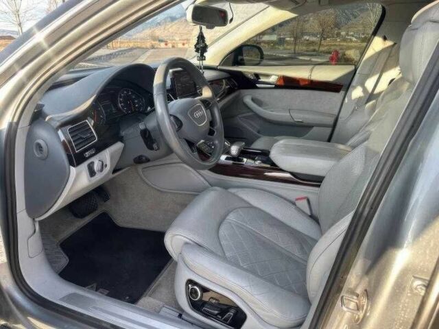 Черный Ауди А8, объемом двигателя 3 л и пробегом 135 тыс. км за 8900 $, фото 9 на Automoto.ua