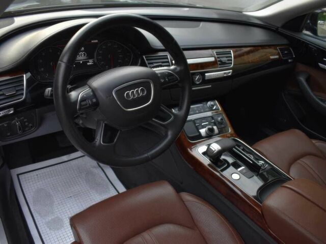 Ауді A8 2014 у Івано-Франківську на Automoto.ua Чорний Ауді A8, об'ємом двигуна 4 л та пробігом 87 тис. км за 6500 $, фото 6 на Automoto.ua