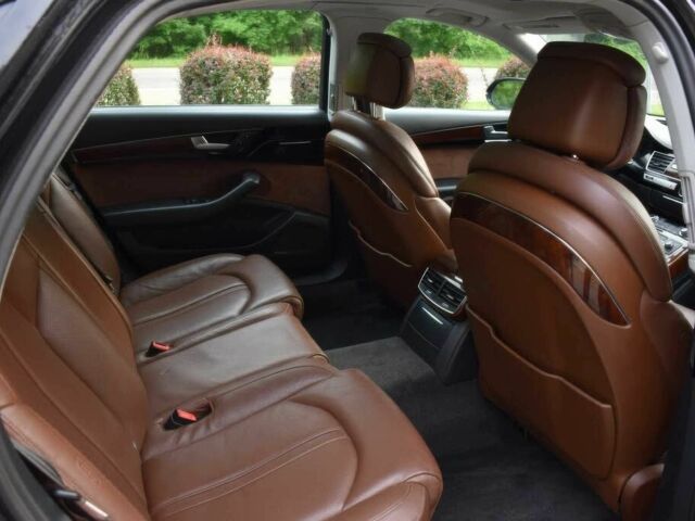 Ауді A8 2014 у Івано-Франківську на Automoto.ua Чорний Ауді A8, об'ємом двигуна 4 л та пробігом 87 тис. км за 6500 $, фото 18 на Automoto.ua