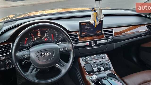 Ауді A8 2014 у Кривому Розі на Automoto.ua Чорний Ауді A8, об'ємом двигуна 3 л та пробігом 245 тис. км за 19000 $, фото 49 на Automoto.ua