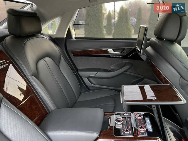 Чорний Ауді A8, об'ємом двигуна 3.99 л та пробігом 56 тис. км за 40000 $, фото 28 на Automoto.ua