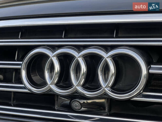 Чорний Ауді A8, об'ємом двигуна 3.99 л та пробігом 56 тис. км за 40000 $, фото 24 на Automoto.ua