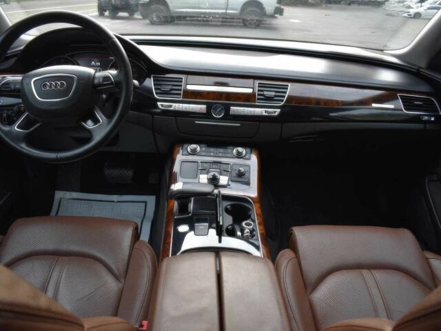 Черный Ауди А8, объемом двигателя 4 л и пробегом 87 тыс. км за 6500 $, фото 8 на Automoto.ua