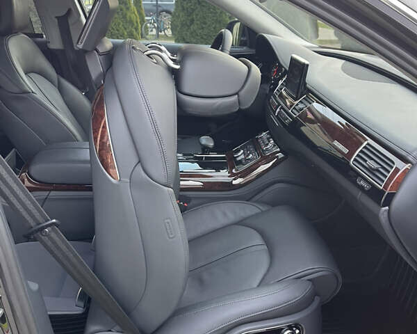 Чорний Ауді A8, об'ємом двигуна 3.99 л та пробігом 56 тис. км за 40000 $, фото 103 на Automoto.ua