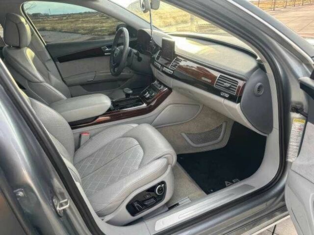 Черный Ауди А8, объемом двигателя 3 л и пробегом 135 тыс. км за 8900 $, фото 17 на Automoto.ua