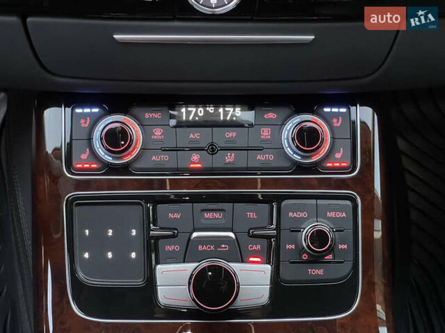 Чорний Ауді A8, об'ємом двигуна 3.99 л та пробігом 56 тис. км за 40000 $, фото 183 на Automoto.ua