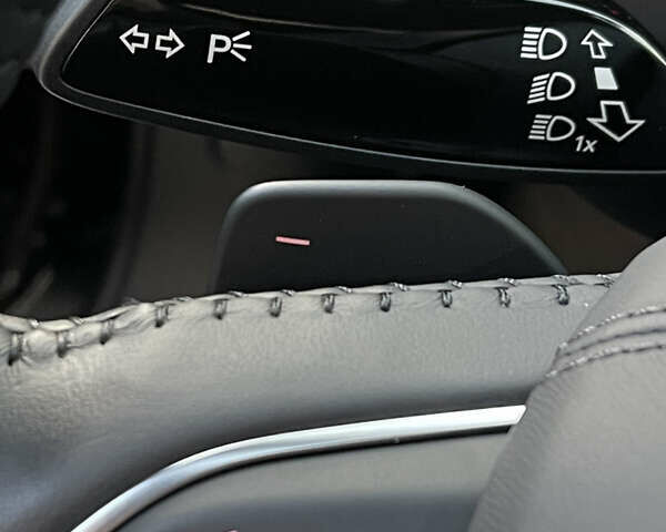 Чорний Ауді A8, об'ємом двигуна 3.99 л та пробігом 56 тис. км за 40000 $, фото 173 на Automoto.ua