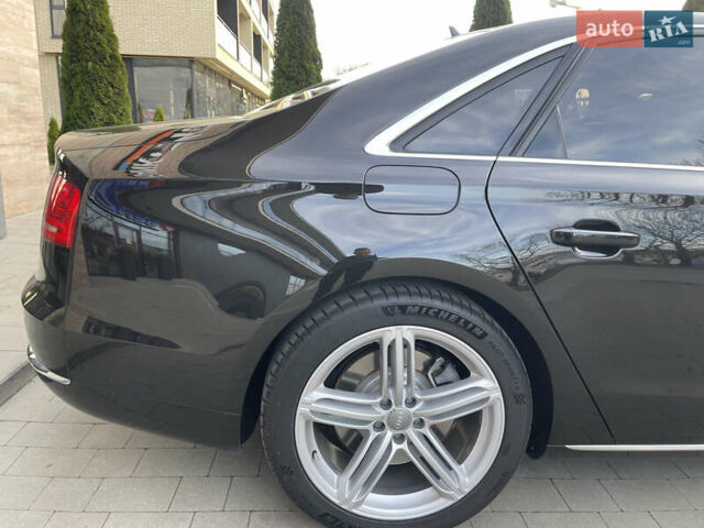 Чорний Ауді A8, об'ємом двигуна 3.99 л та пробігом 56 тис. км за 40000 $, фото 19 на Automoto.ua