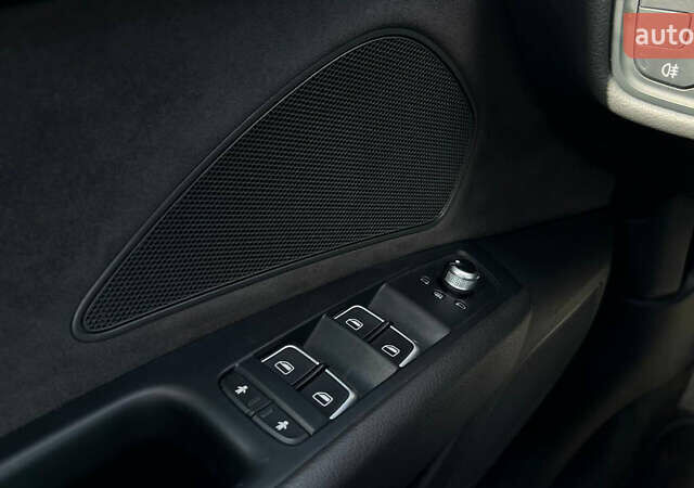 Чорний Ауді A8, об'ємом двигуна 2.97 л та пробігом 170 тис. км за 26500 $, фото 22 на Automoto.ua