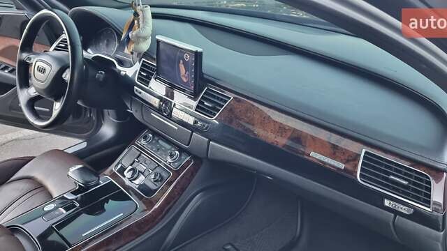 Чорний Ауді A8, об'ємом двигуна 3 л та пробігом 245 тис. км за 23000 $, фото 69 на Automoto.ua