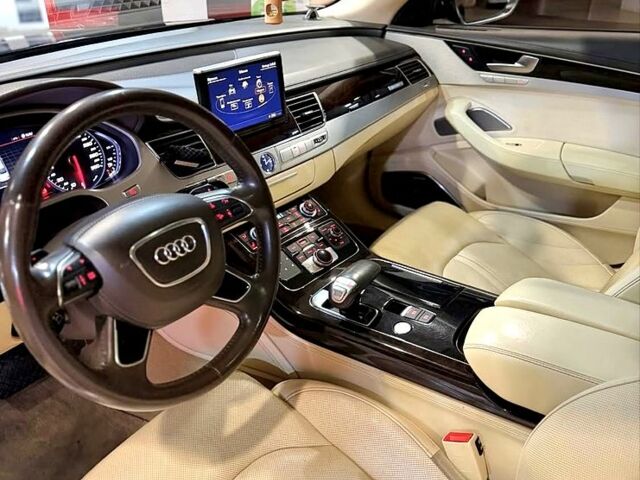 Чорний Ауді A8, об'ємом двигуна 6.3 л та пробігом 167 тис. км за 18800 $, фото 9 на Automoto.ua
