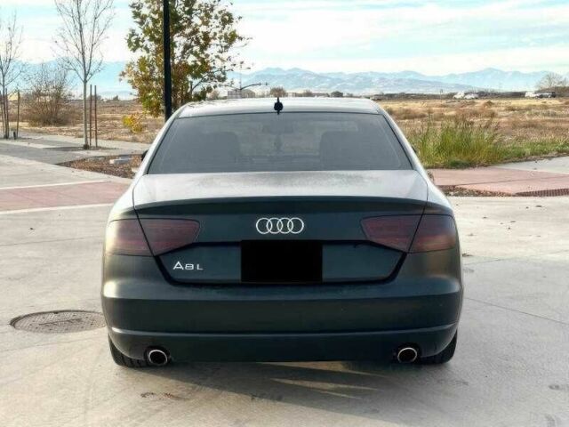 Черный Ауди А8, объемом двигателя 3 л и пробегом 135 тыс. км за 8900 $, фото 5 на Automoto.ua